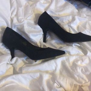 Black pump heels